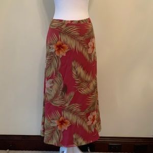 Tommy Bahama Silk Skirt. Fully lined. NWT. Size 10. Coral/green print.